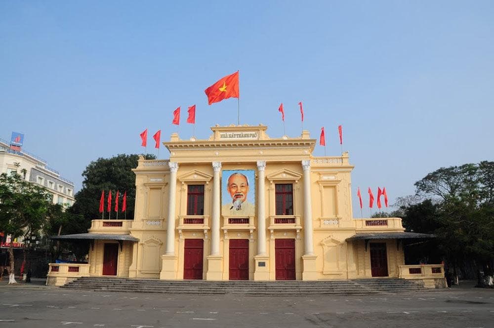 Nhà hát lớn Hải Phòng là công trình được xây dựng từ thời Pháp thuộc